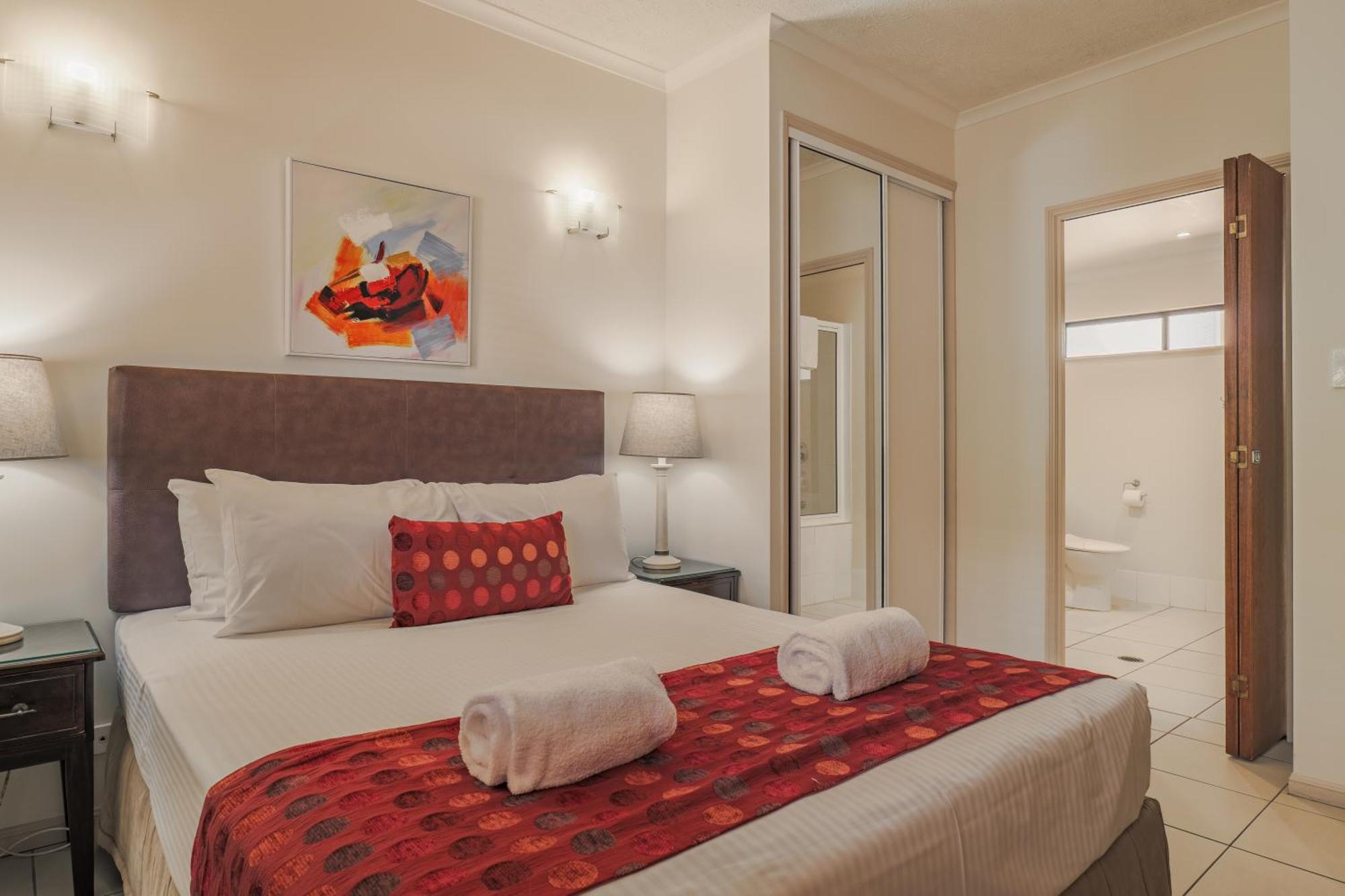 Aparthotel Southern Cross Atrium 4*
